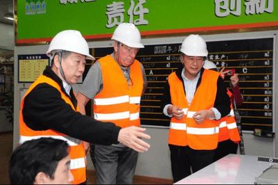 新西兰卡韦劳市市长考察团到访广西丰林集团
